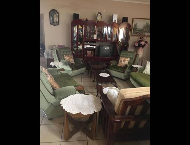 5 BEDROOM HOUSE FOR SALE IN KAMEELDORINGPARK